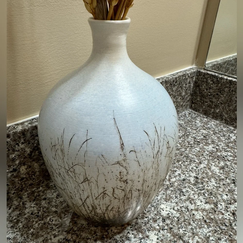*FRAGILE ITEM* Excellent Condition 10” Vase (Artist Initials DH)